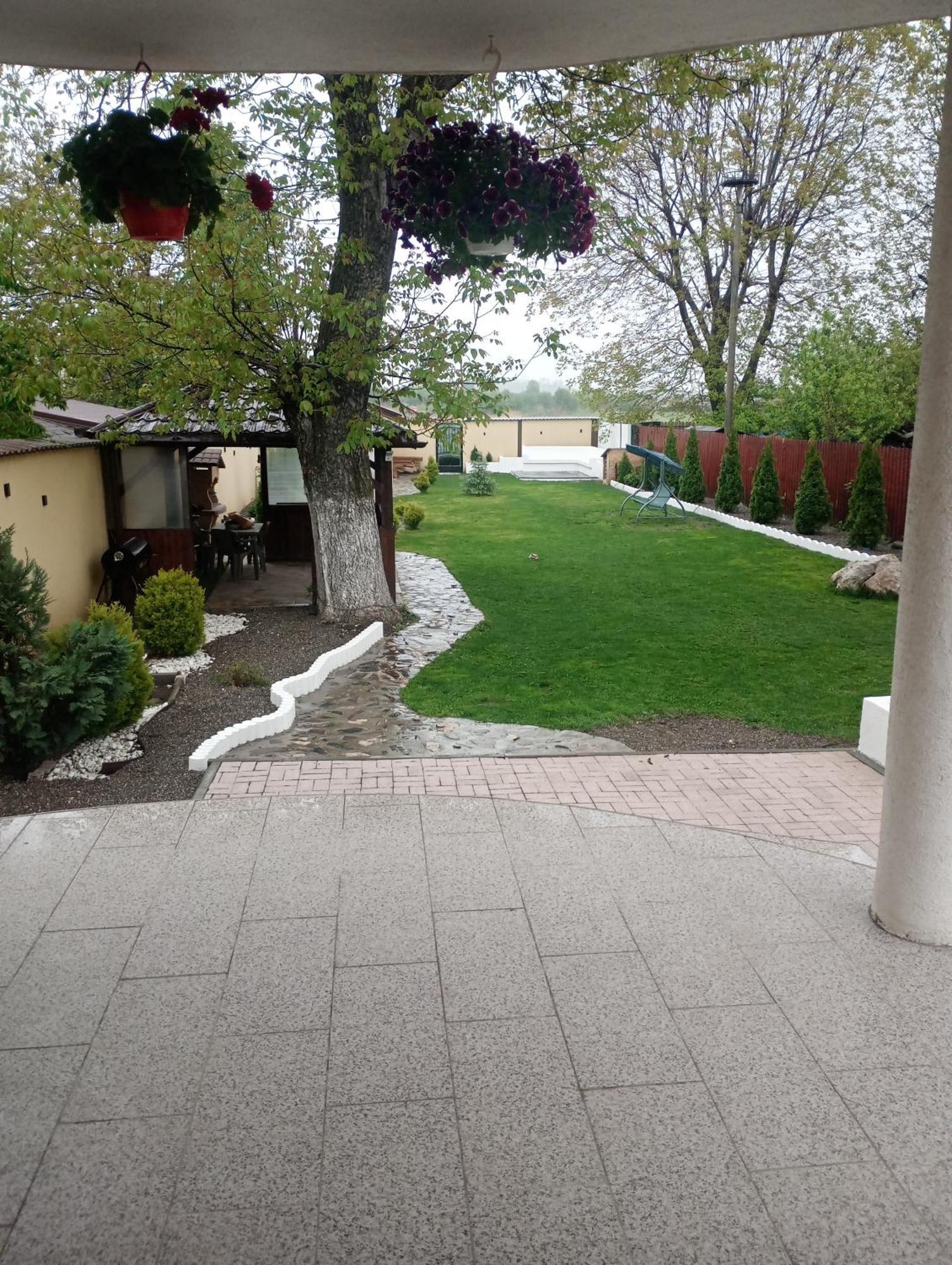 Izabella Guest House ساتْشيلي المظهر الخارجي الصورة