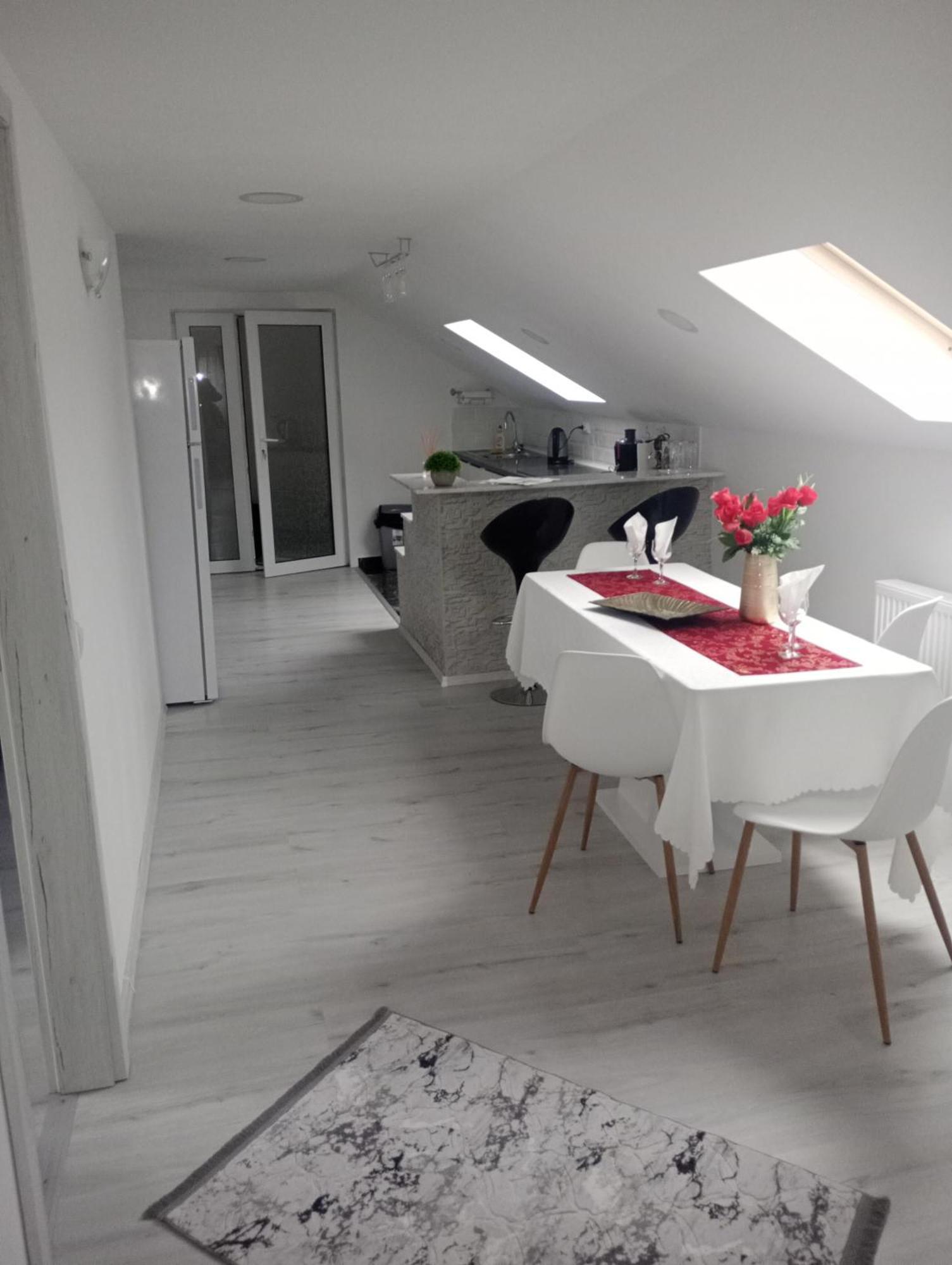 Izabella Guest House ساتْشيلي المظهر الخارجي الصورة
