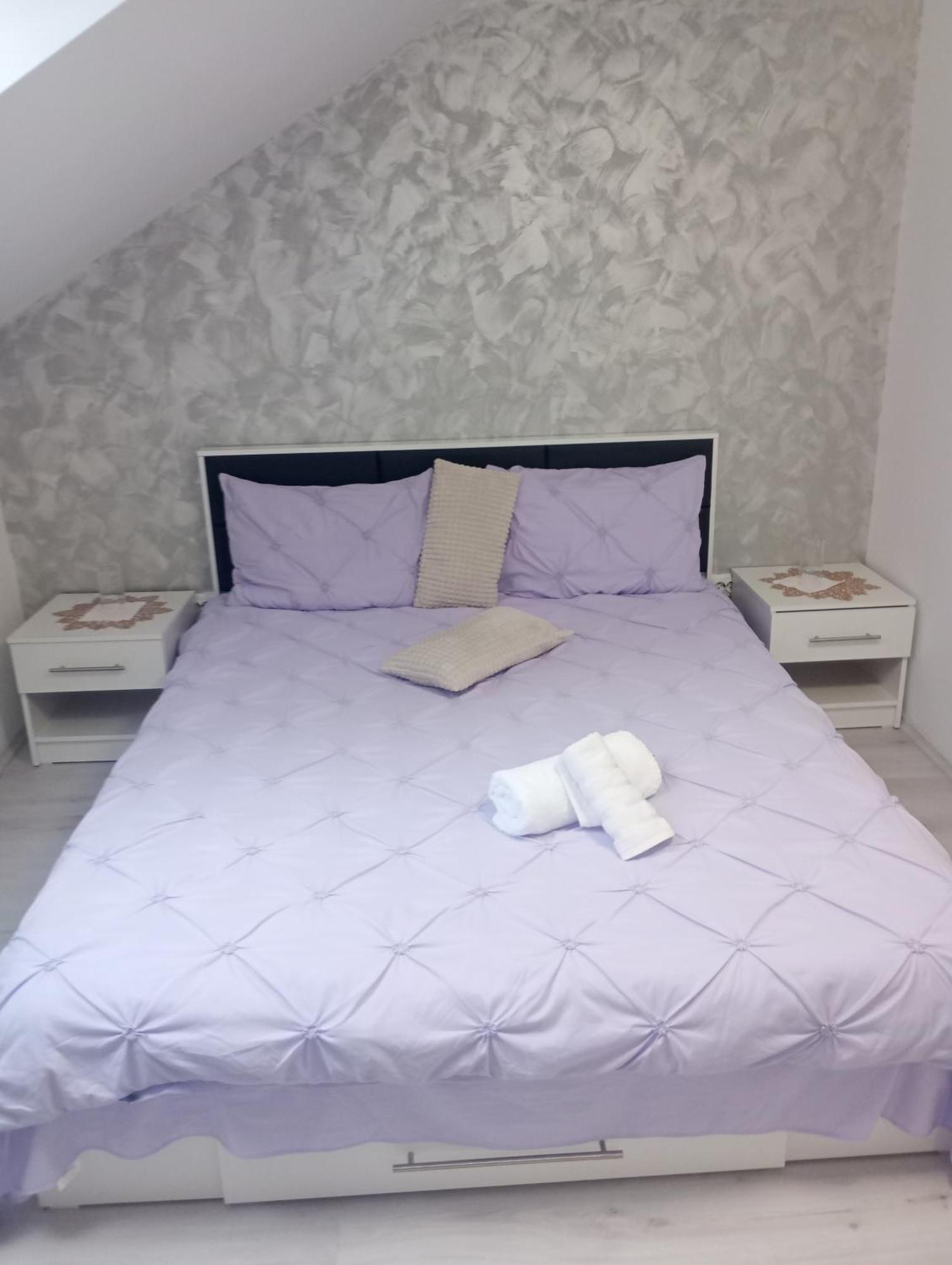Izabella Guest House ساتْشيلي المظهر الخارجي الصورة