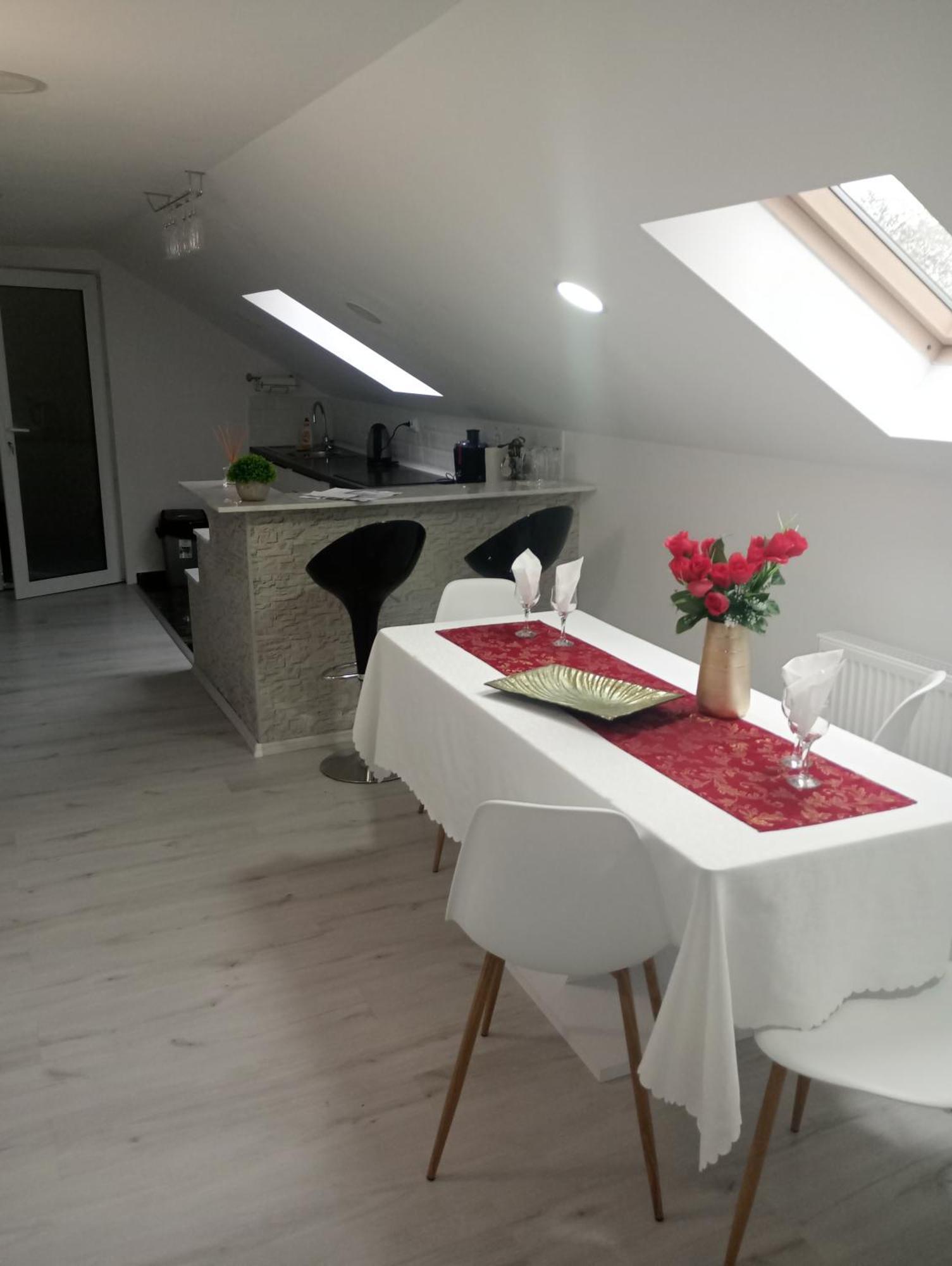 Izabella Guest House ساتْشيلي المظهر الخارجي الصورة