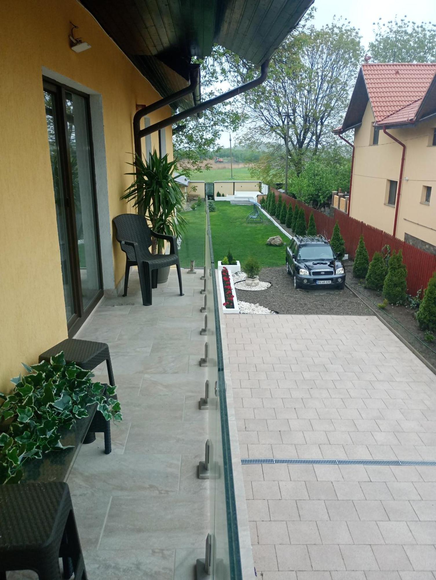 Izabella Guest House ساتْشيلي المظهر الخارجي الصورة